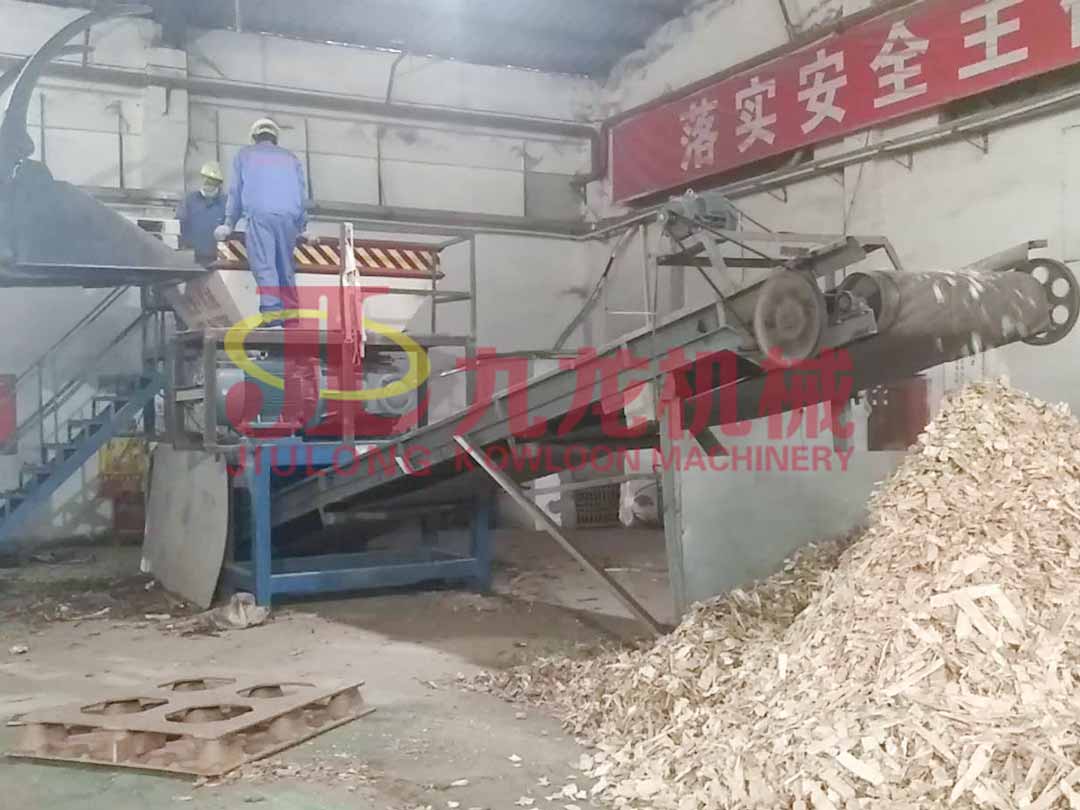 木托盤撕碎機(jī)