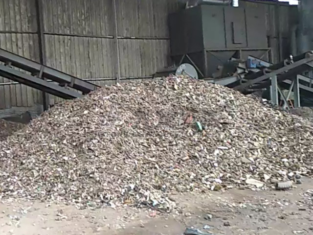 廢鋼鐵粉碎生產線現場